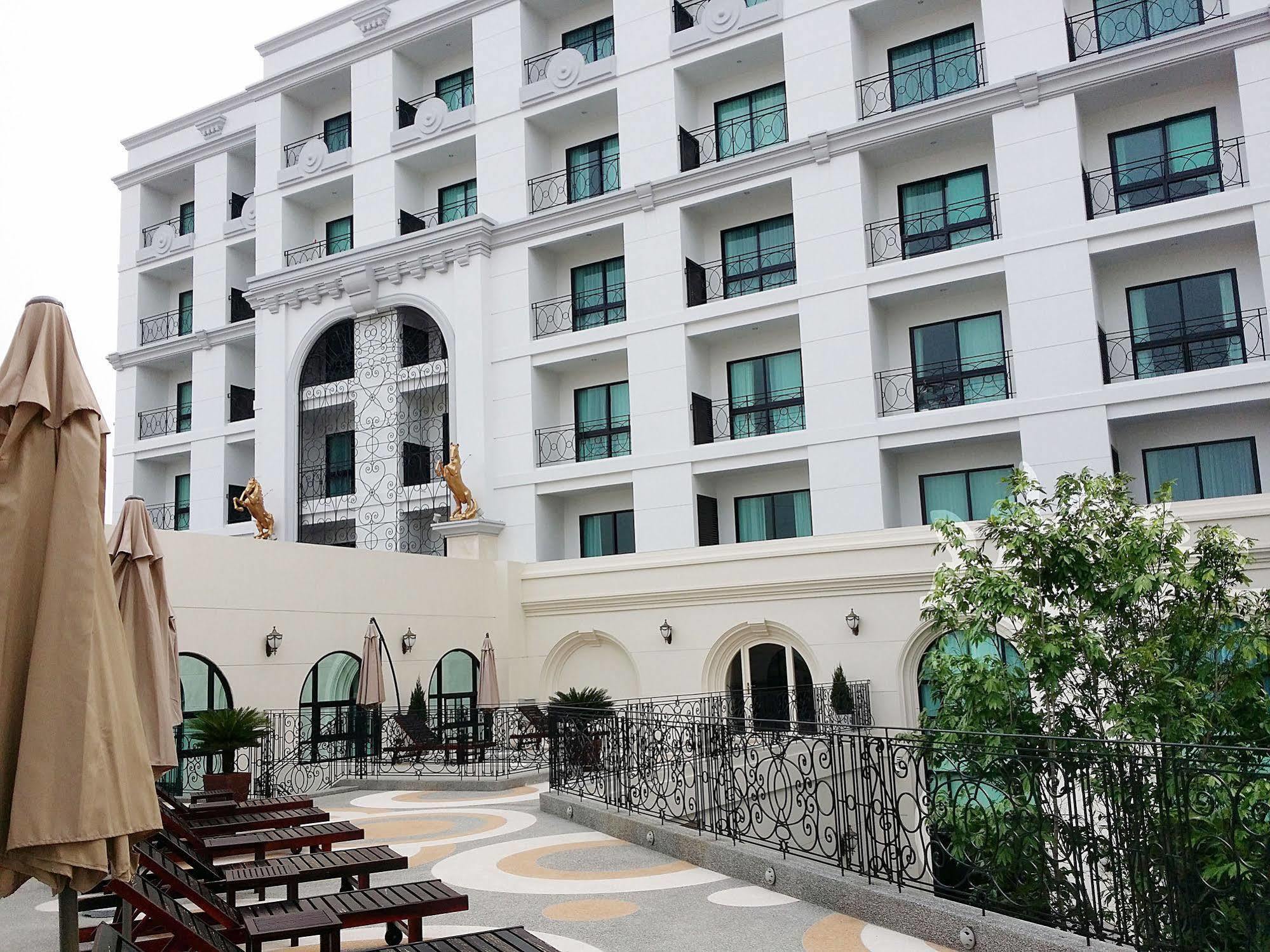 Sn Plus Hotel - Sha Plus Pattaya Buitenkant foto
